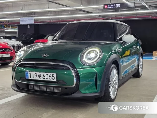 Mini Cooper 2022 Темно-зеленый из Кореи