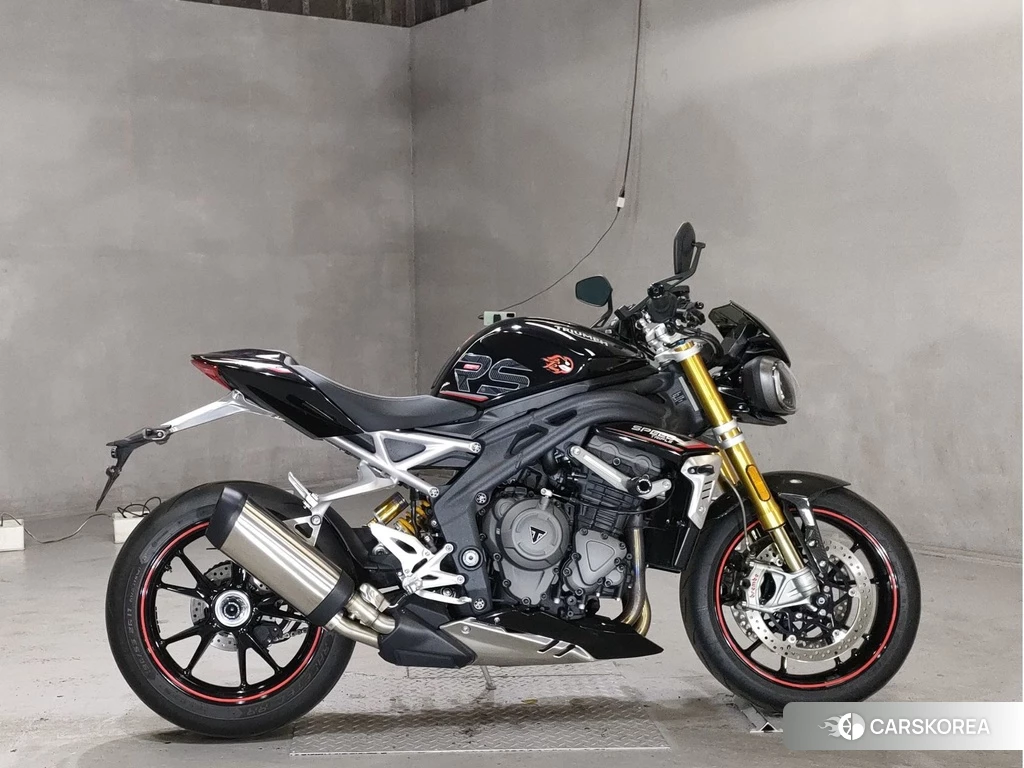 Проданный Triumph SPEED TRIPLE 1200RS 2022 из Японии