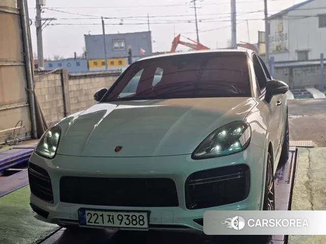 Porsche Cayenne (PO536) 2023 Белый из Кореи