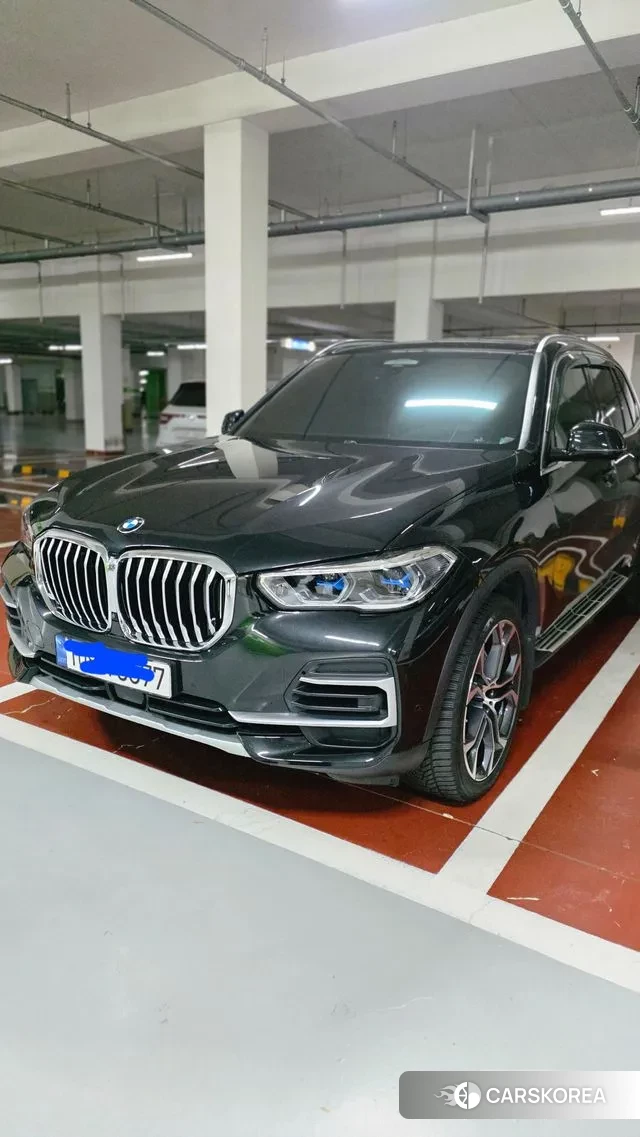 BMW X5 (G05) 2023 Черный из Кореи