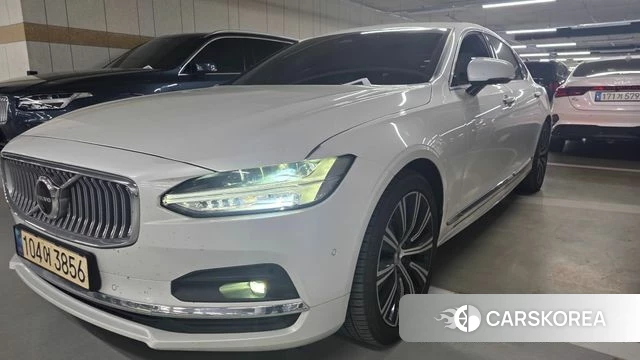 Volvo S90 2023 Белый из Кореи