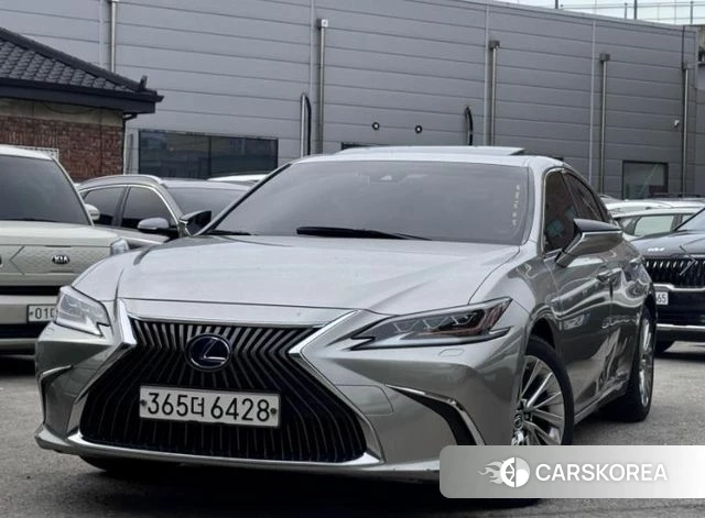 Lexus ES300h 7th generation 2021 Серый из Кореи