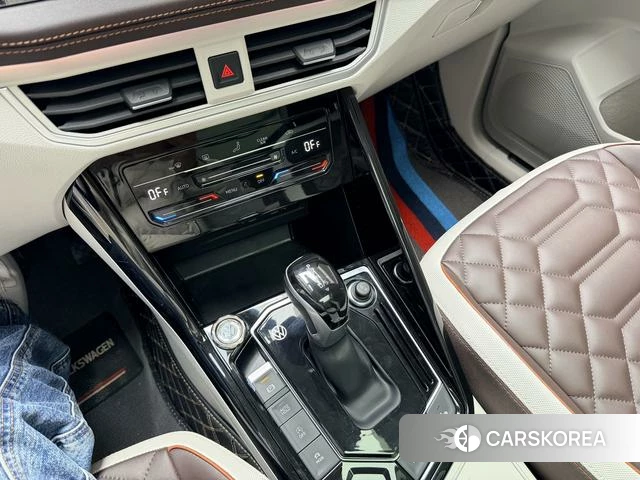 Volkswagen Tanyue 2022 Белый из Китая
