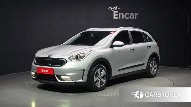 Kia Niro 2018 Серебристо-серый из Кореи