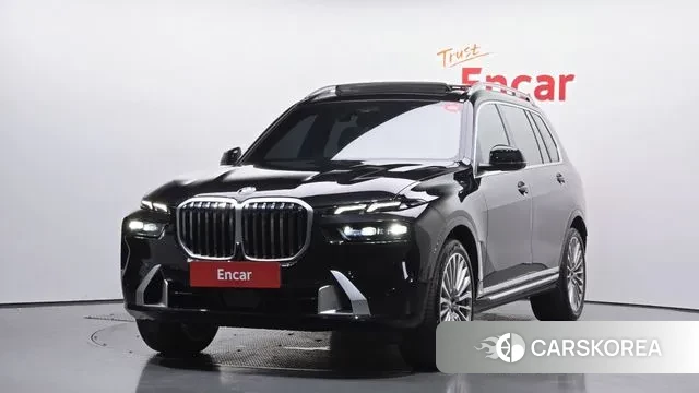 BMW X7 (G07) 2023 Черный из Кореи