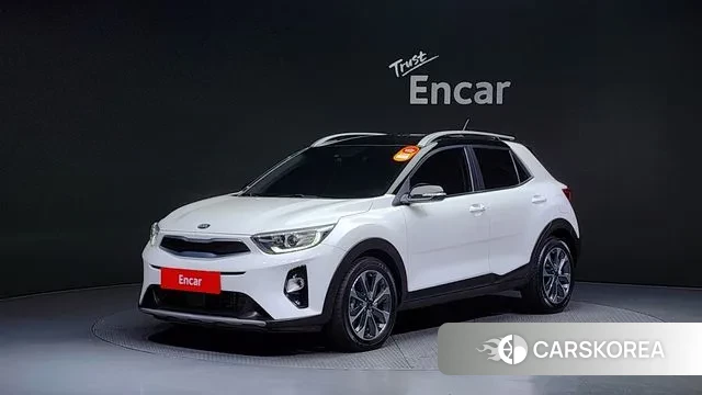 Kia Stonic 2018 Белый из Кореи