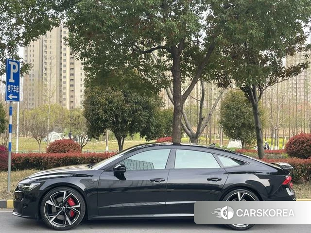 Audi A7 2024 Черный из Китая