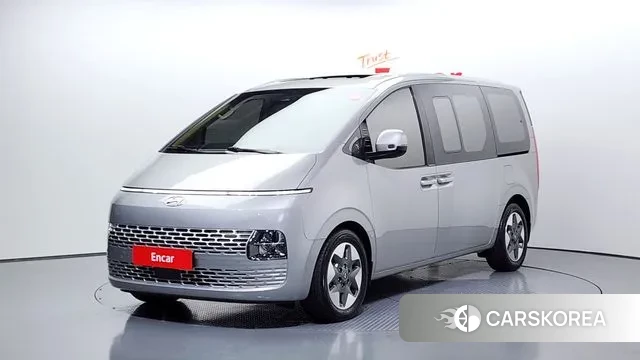 Hyundai Staria 2021 Серебряный из Кореи