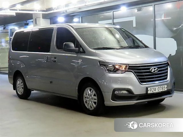 Hyundai The New Grand Starex 2018 Серебряный из Кореи
