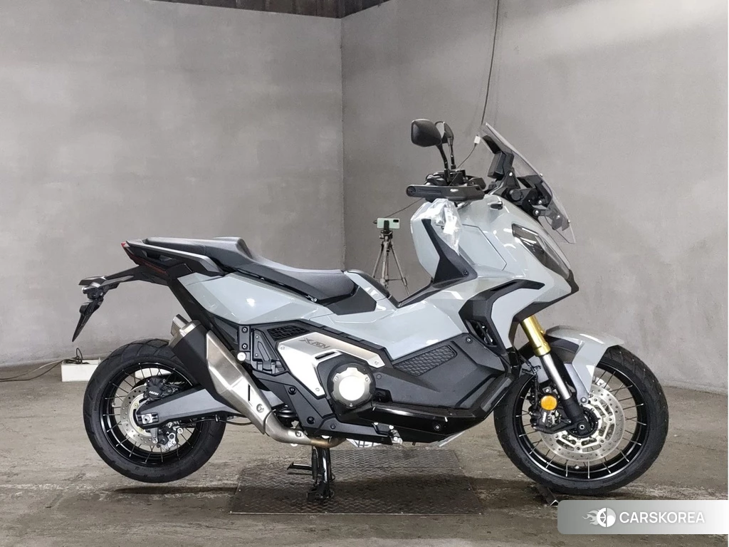 Проданный Honda X-ADV 750 id 4176769 из Японии, фото 2