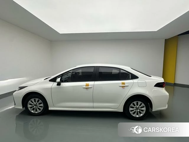 Toyota Corolla 2024 Белый из Китая
