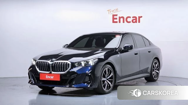 BMW 5 Series (G60) 2025 Черный из Кореи