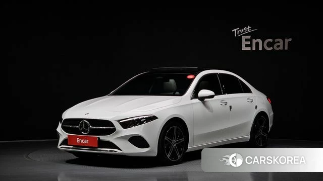 Mercedes-Benz A-Class W177 2023 Белый из Кореи