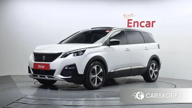 Peugeot 5008 second generation 2020 Белый из Кореи