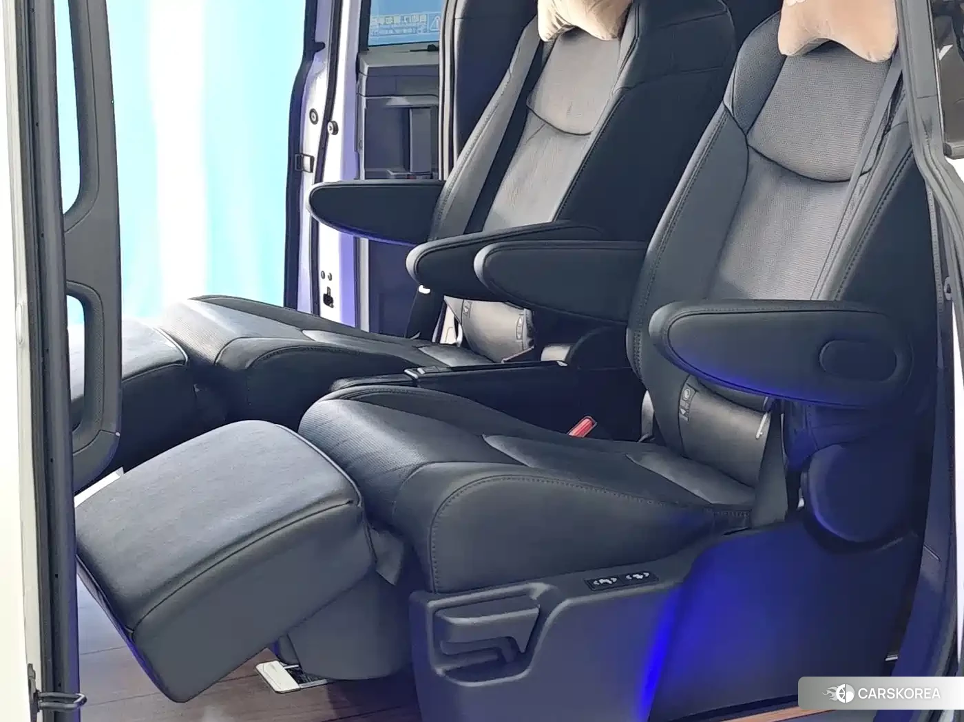 Toyota Sienna 2024 Белый из Китая, фото 2