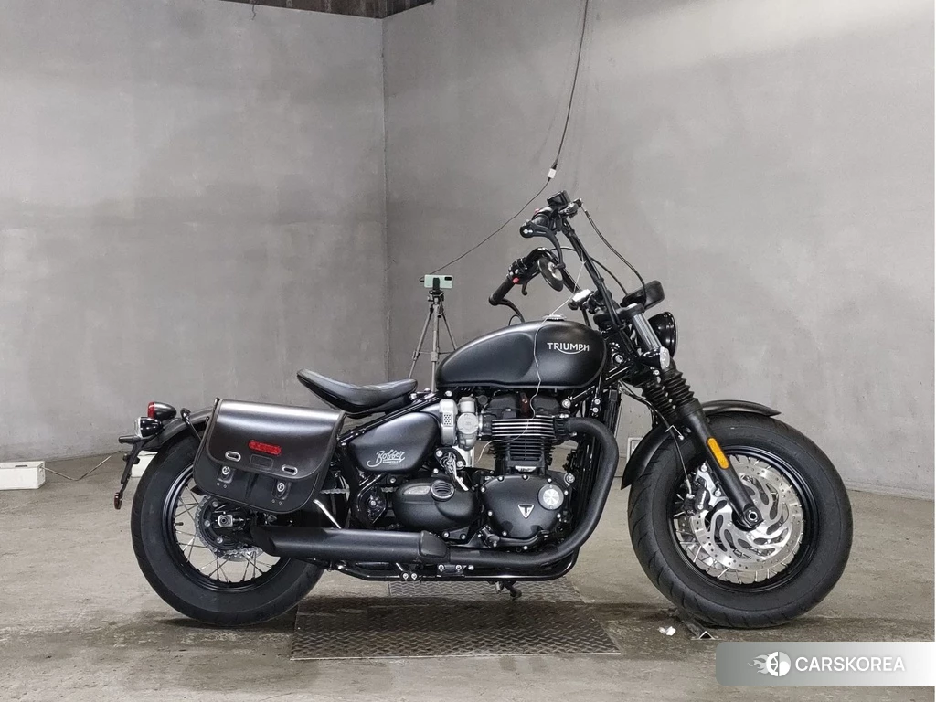 Проданный Triumph BONNEVILLE BOBBER 2018 из Японии