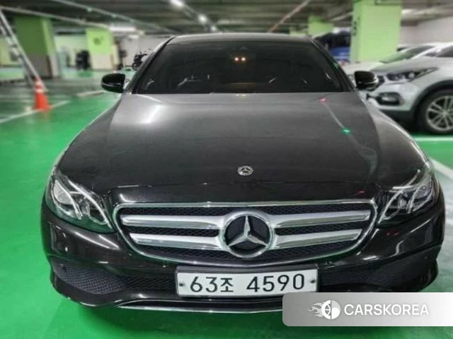 Mercedes-Benz E-Class W213 2018 Черный из Кореи