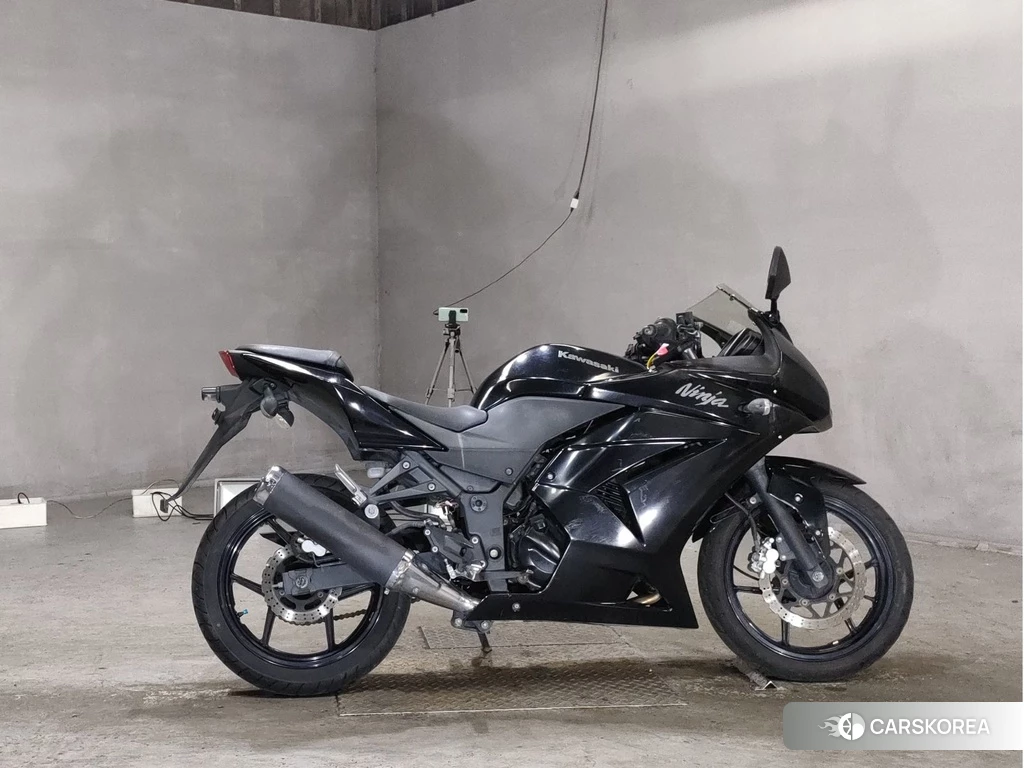 Проданный Kawasaki NINJA 250R id 4147269 из Японии