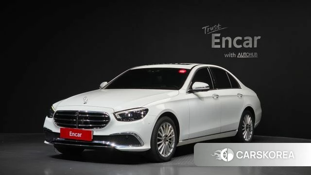 Mercedes-Benz E-Class W213 2021 Белый из Кореи
