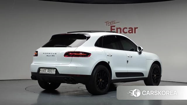 Porsche Macan 2018 Белый из Кореи