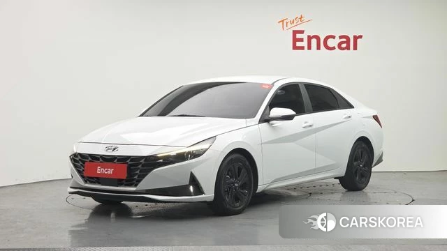 Hyundai Avante Hybrid (CN7) 2022 Белый из Кореи