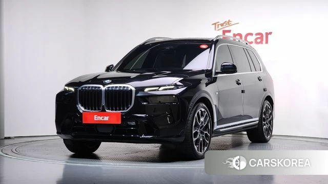 BMW X7 (G07) 2024 Черный из Кореи