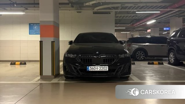 BMW 5 Series (G60) 2025 Черный из Кореи