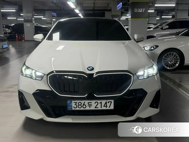 BMW 5 Series (G60) 2024 Белый из Кореи