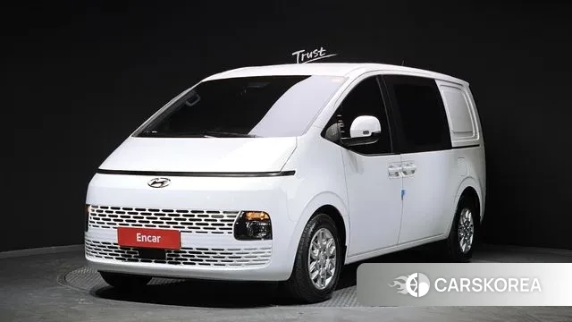 Hyundai Staria 2023 Белый из Кореи