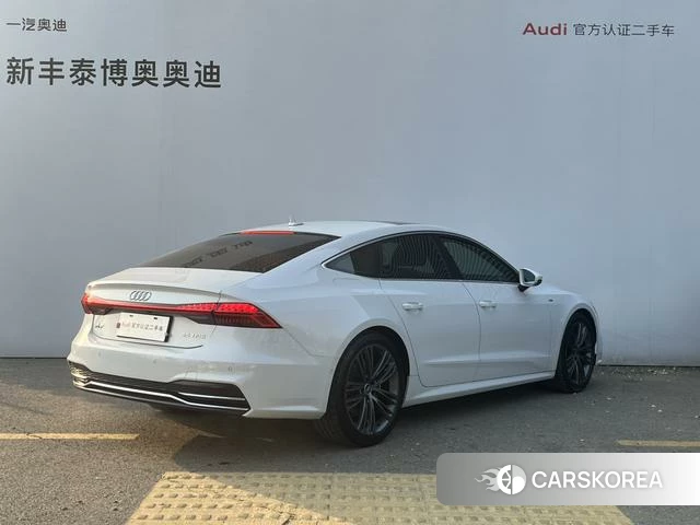 Audi A7 2023 Белый из Китая