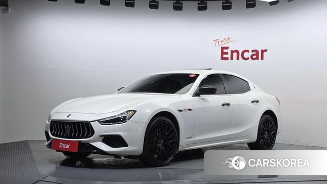 Maserati Ghibli 2019 Белый из Кореи