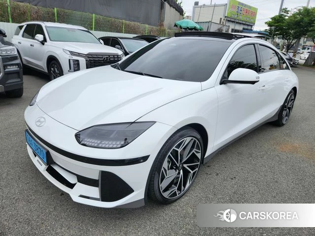 Hyundai Ionic 6 2022 Белый двухцветный из Кореи