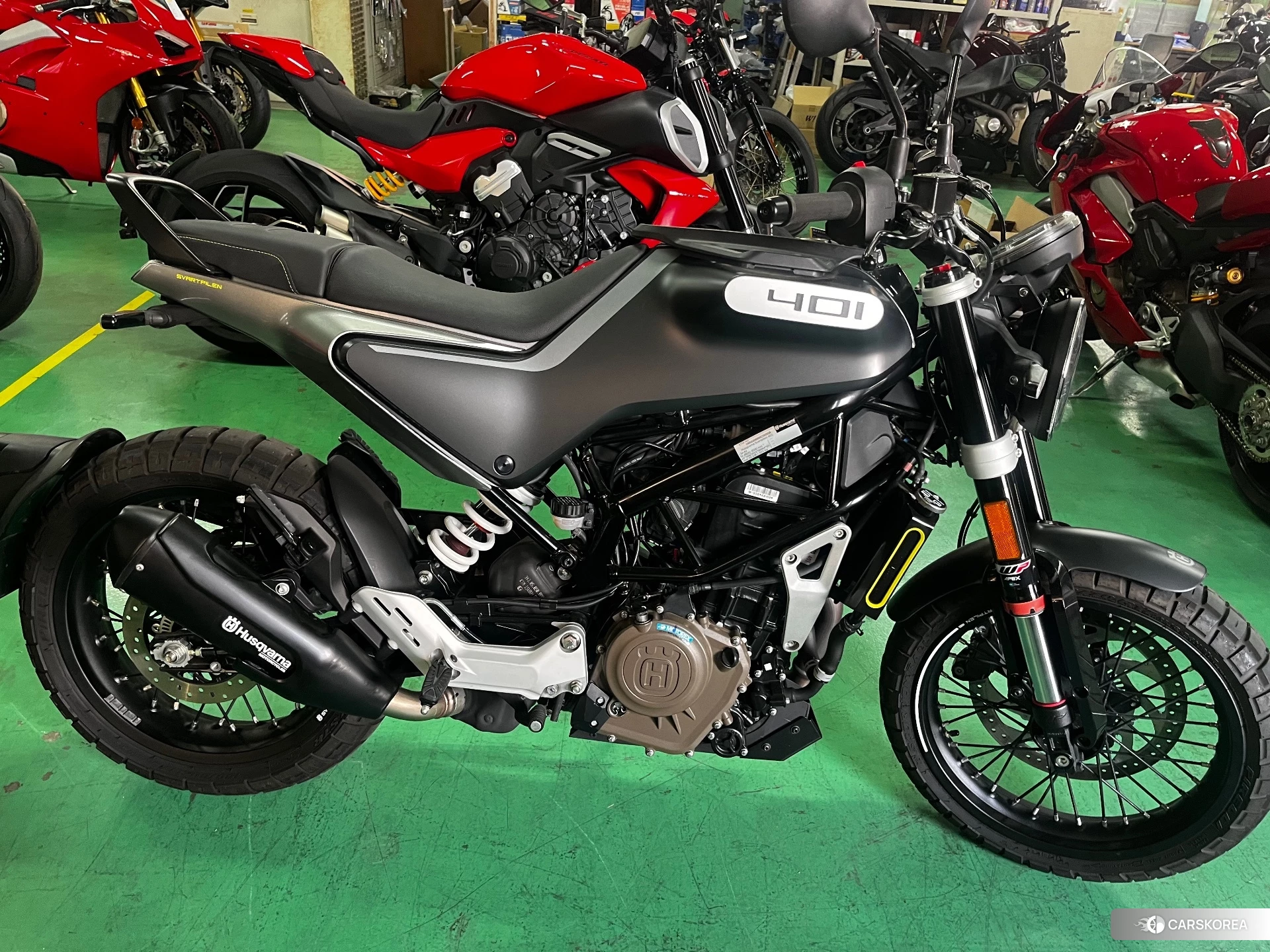 Проданный Husqvarna SVARTPILEN 401 2021 из Японии