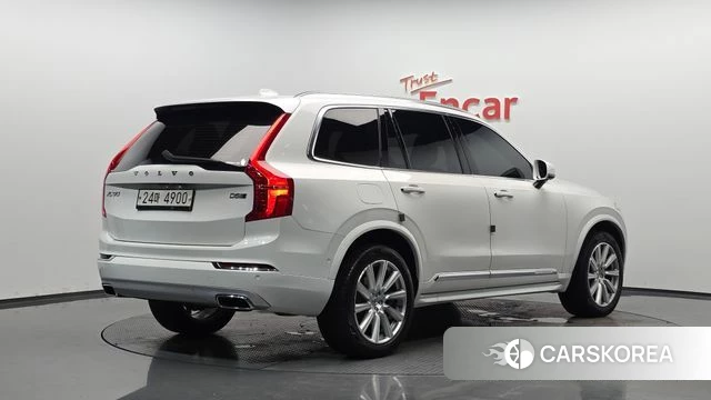 Volvo XC90 second Generation 2019 Белый из Кореи