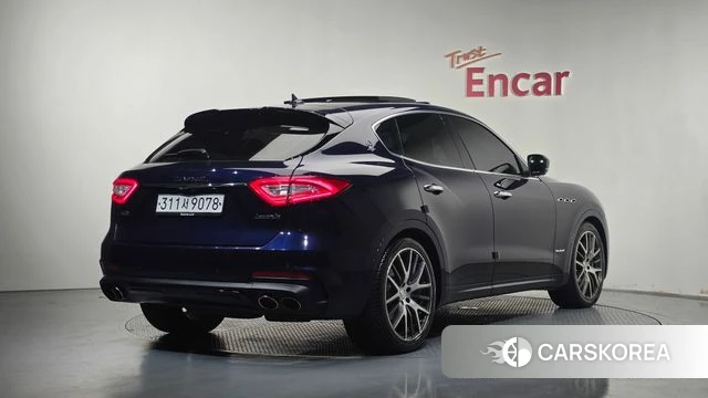 Maserati Levante 2019 Синий из Кореи
