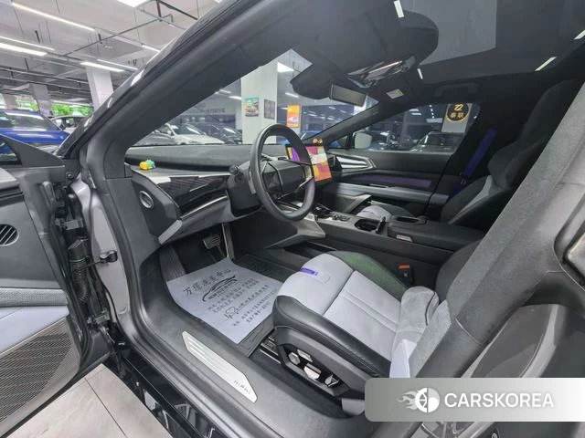 Gao He HiPhi Z 2023 Серебристо-серый из Китая