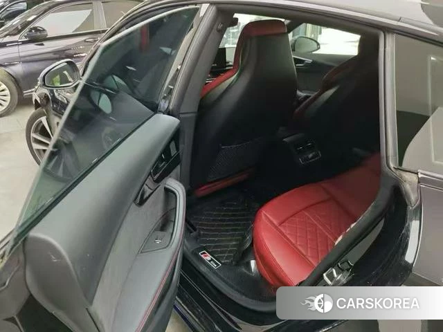 Audi S5 2024 Черный из Китая