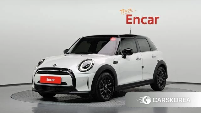 Mini Cooper 2023 Белый из Кореи