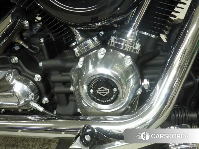 Engine photo