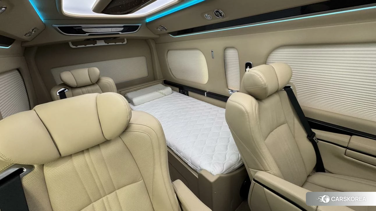 Toyota Hiace 2026 Черный из Китая