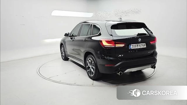 BMW X1 (F48) 2021 Черный из Кореи