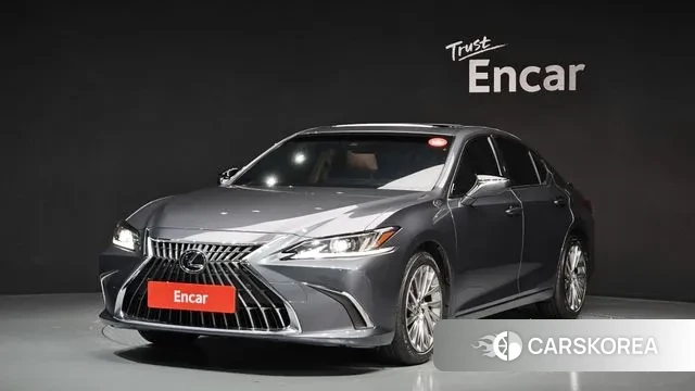 Lexus ES300h 7th generation 2023 Серый из Кореи