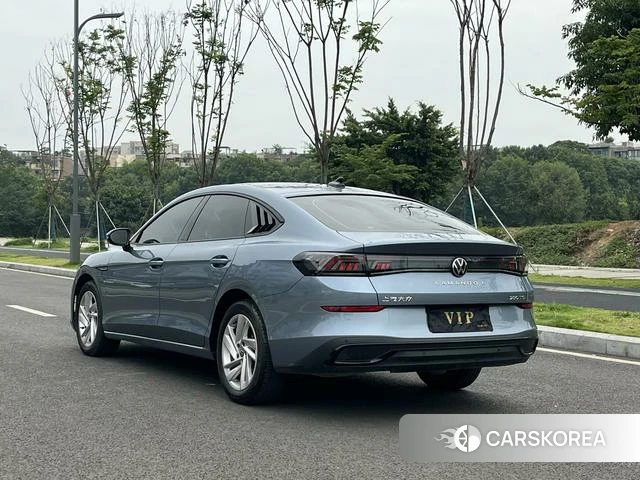 Volkswagen Lingdu 2022 Синий из Китая