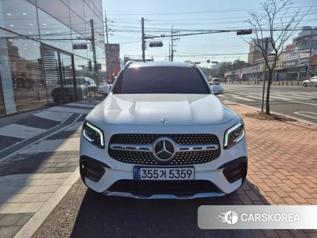 Mercedes-Benz GLB-Class X247 2023 Белый из Кореи