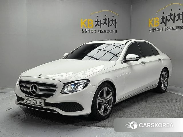 Mercedes-Benz E-Class W213 2018 Белый из Кореи