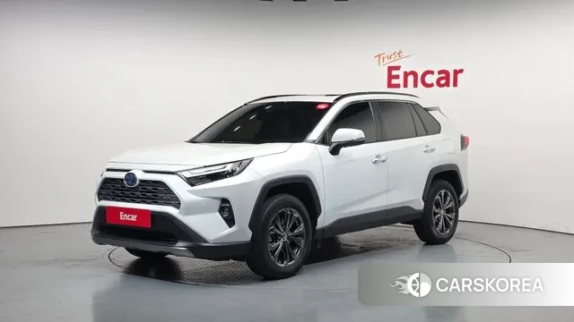 Toyota RAV4 5th Generation 2023 Белый из Кореи