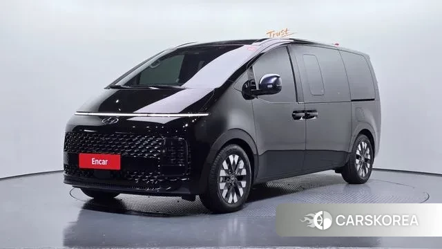 Hyundai Staria 2023 Черный из Кореи