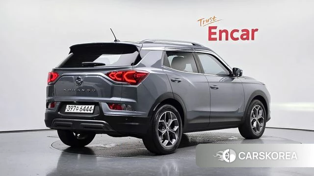 Ssangyong Beautiful Korando 2019 Серый из Кореи