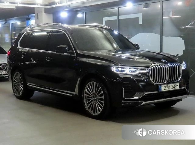 BMW X7 (G07) 2021 Черный из Кореи