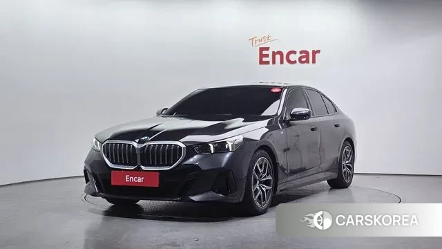 BMW 5 Series (G60) 2023 Серый из Кореи